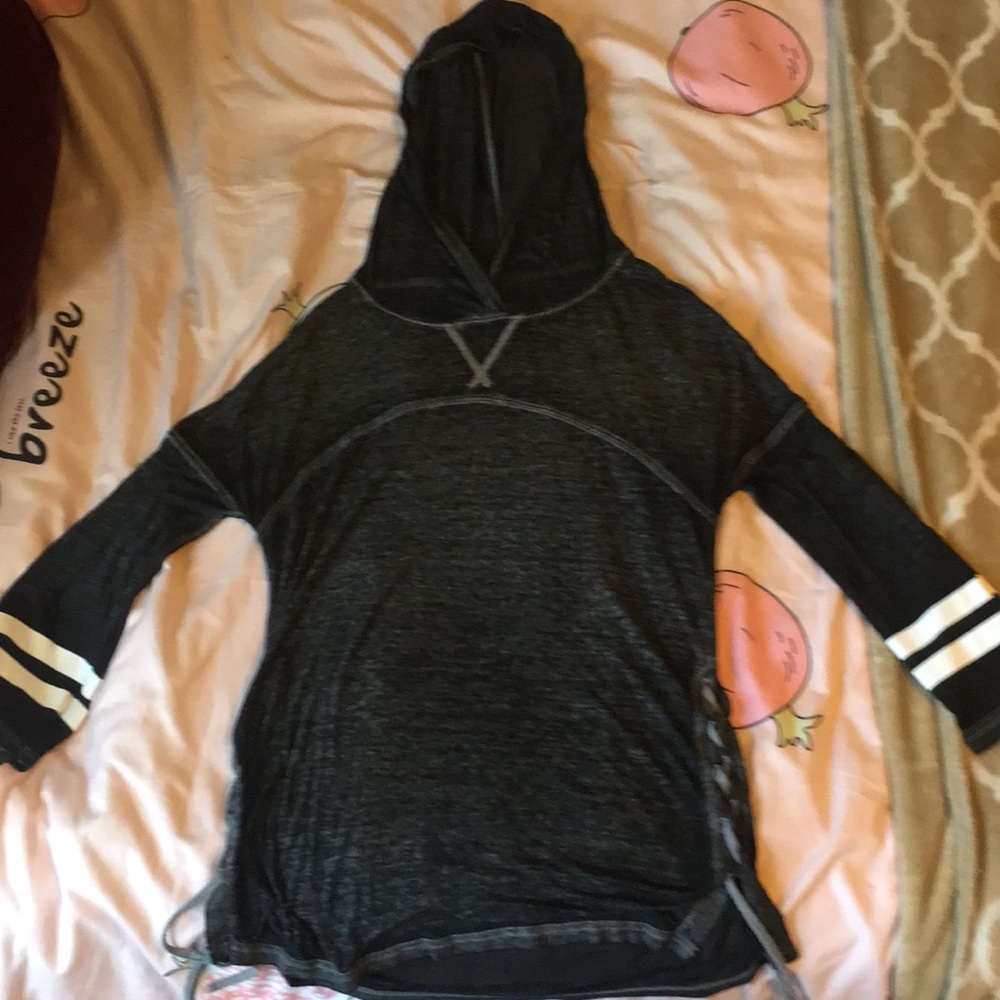 Sheer Gray half sleeve shirt with hood